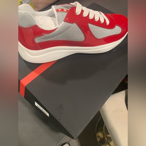 Brand New in the Box - Picture 3 of 3